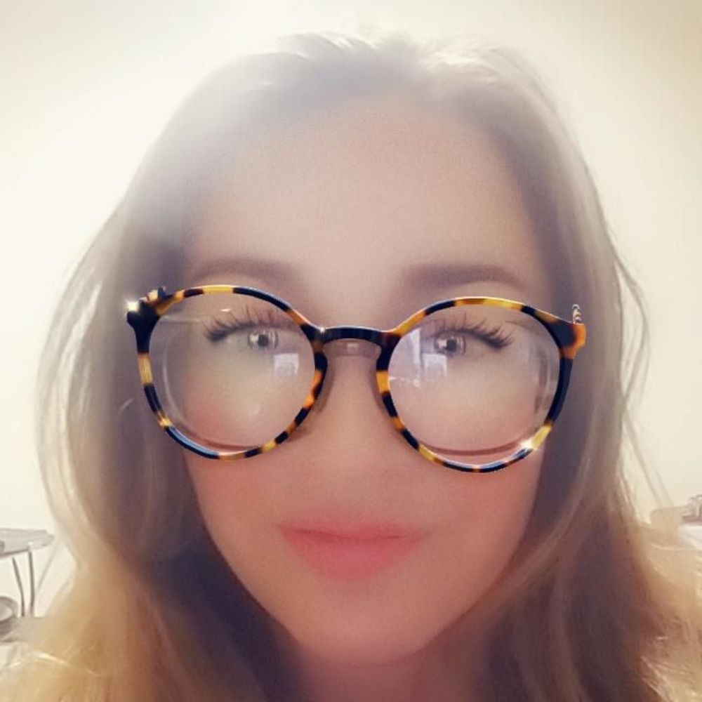 Meet your Posher, Stacy